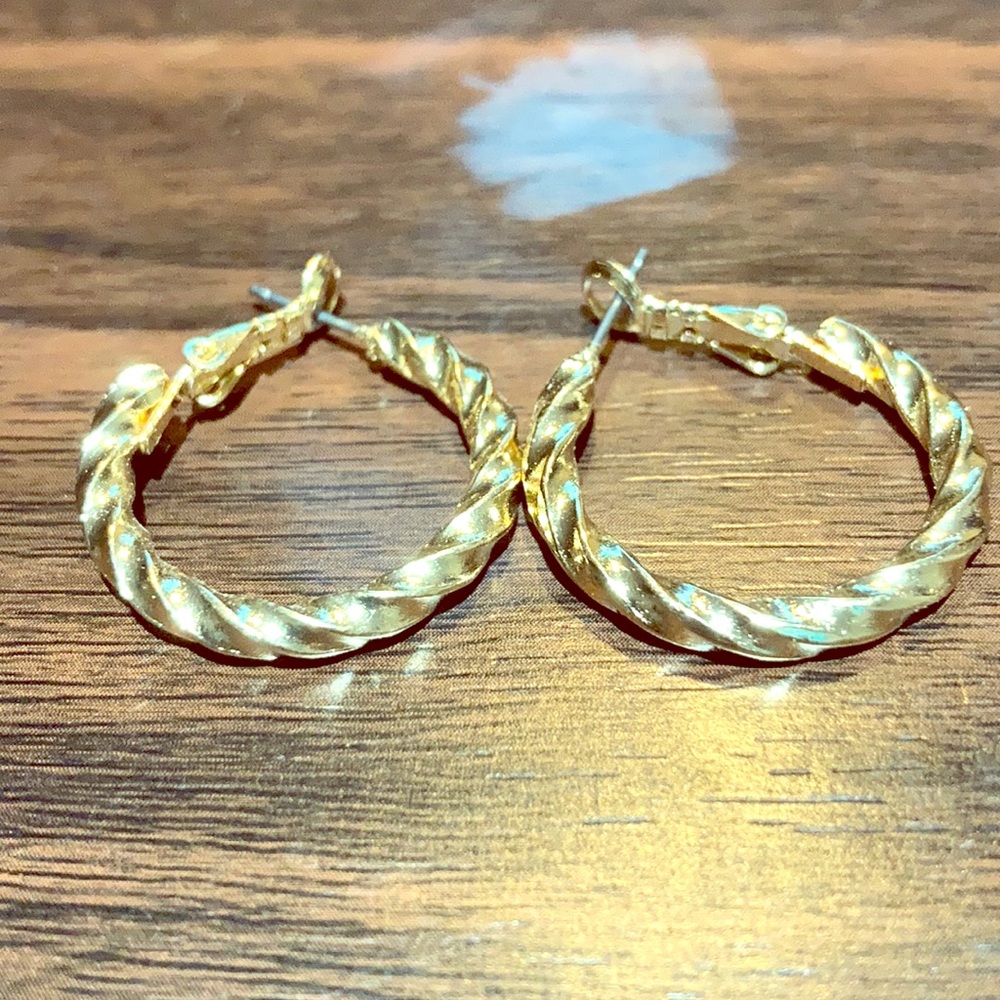 H&M twisted gold hoop earrings